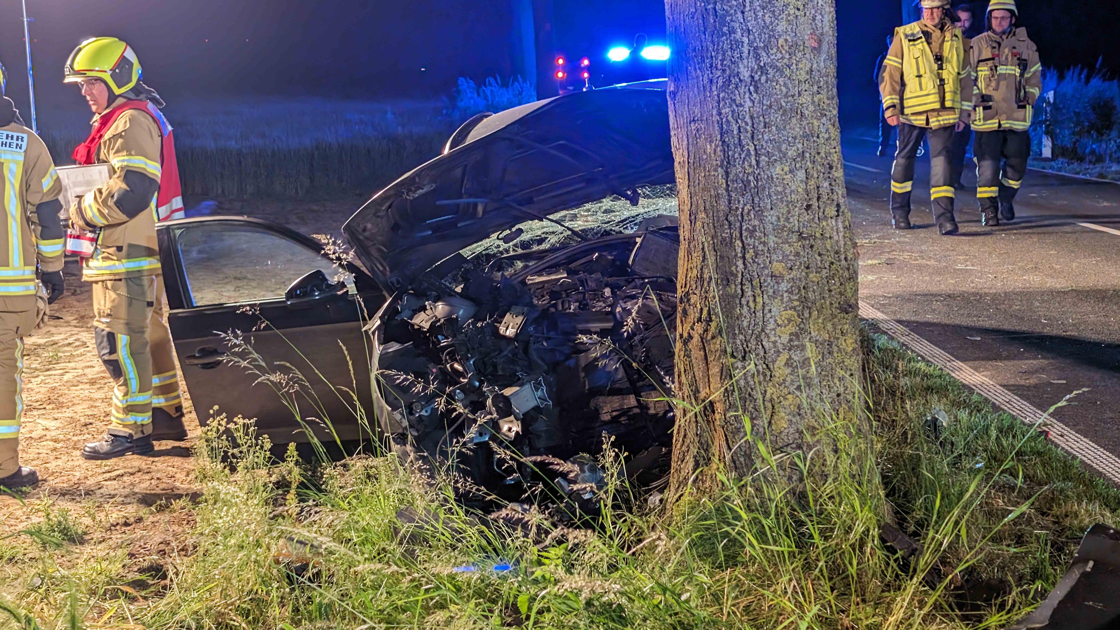 Autofahrer Bei Alleinunfall Auf Der L228 Schwer Verletzt | Aachener Zeitung